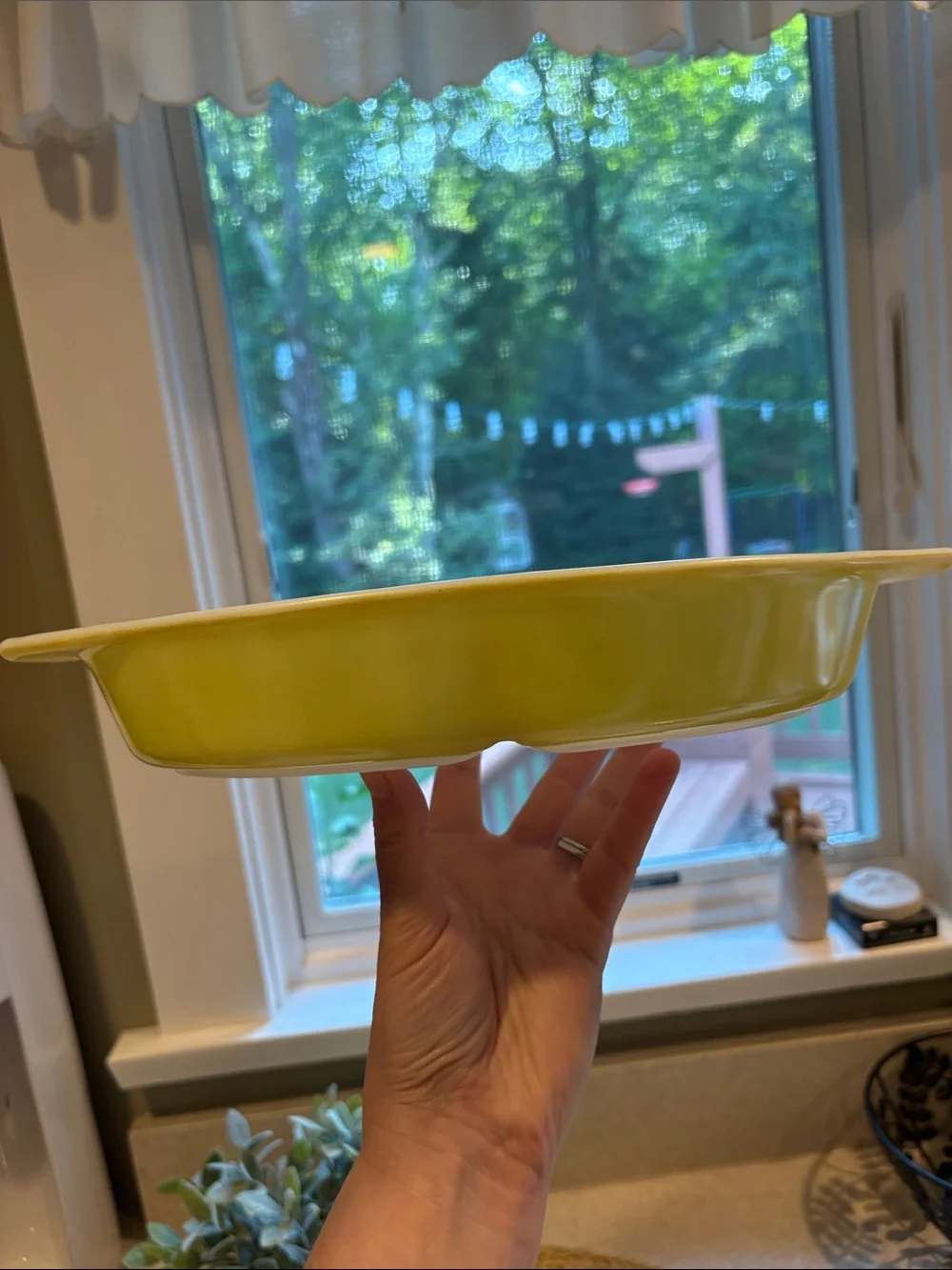 Vintage Pyrex Yellow Divided Casserole 1 1/2 QT